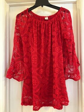 WinWin Red Lace Tunic Top